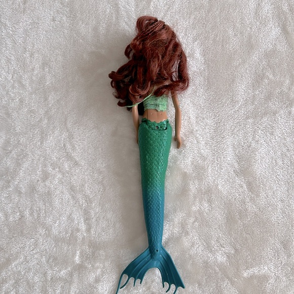8/$20 Mermaid Barbie - Picture 5 of 6